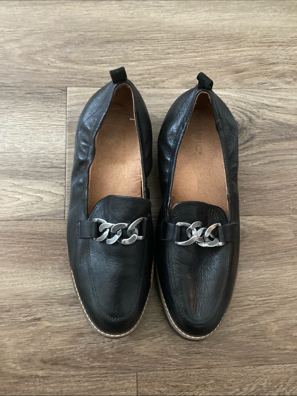 Vionic Black Leather Chain-Accent Loafers Sz 10